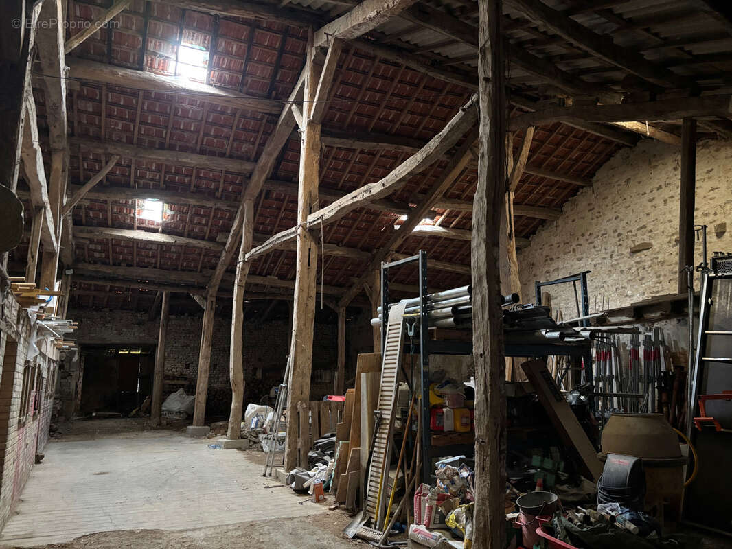 Maison à LONGCHAMPS-SUR-AIRE