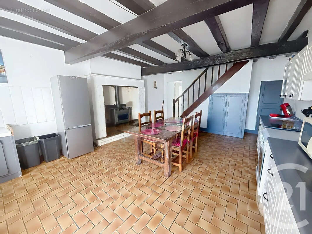 Maison à SAINT-ADJUTORY