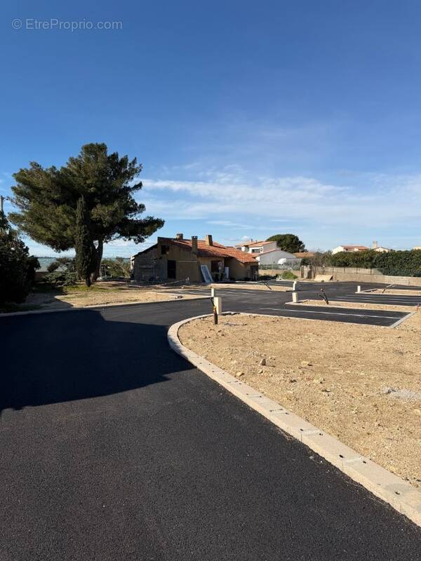 Terrain à PORT-DE-BOUC