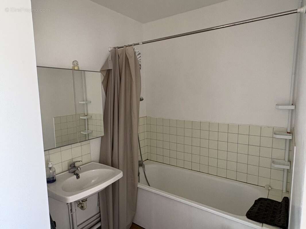 Appartement à SAINT-MAUR-DES-FOSSES
