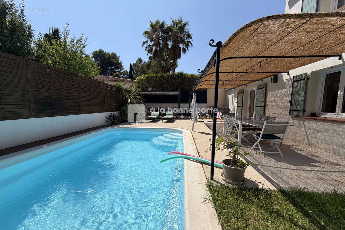 Maison 109 m² à Aubagne  - photo 4