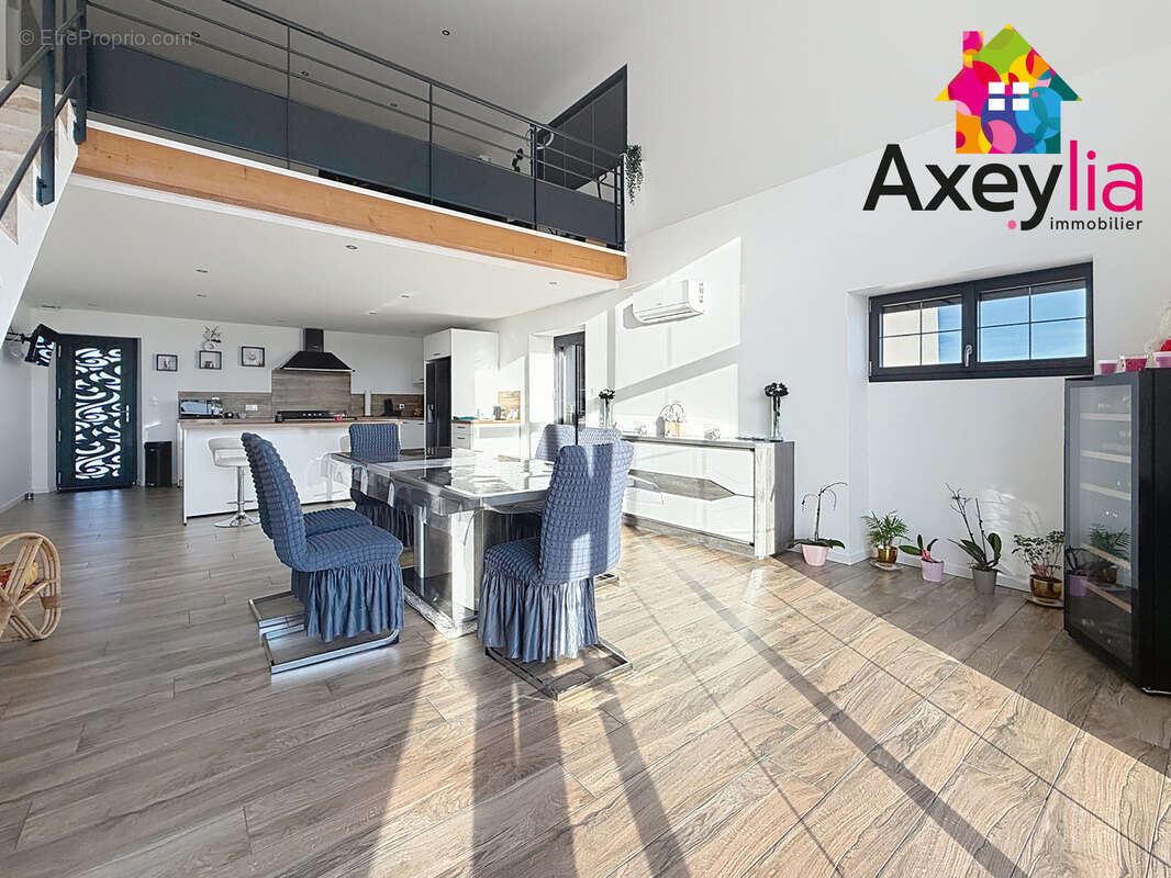 Appartement à AMBIERLE