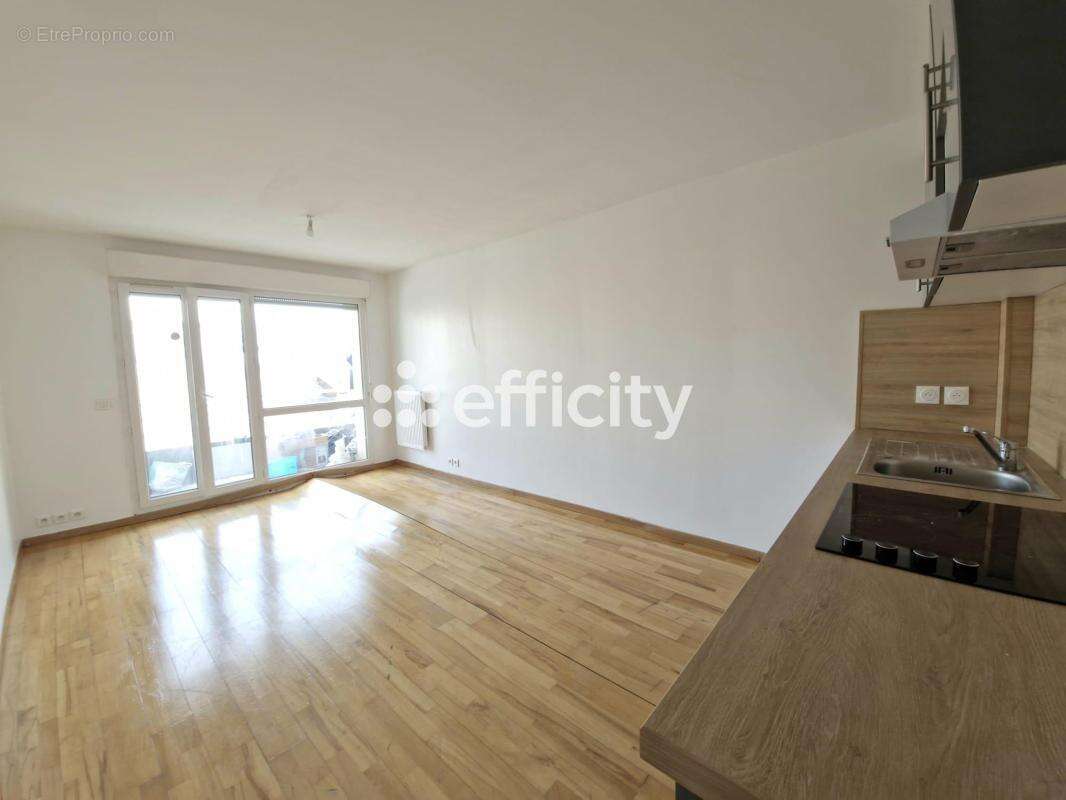 Appartement à BONDY