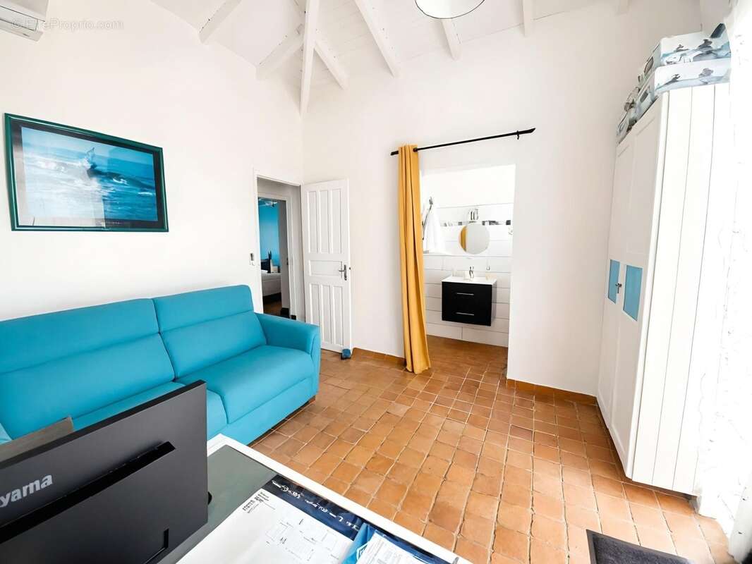 Villa d'exception de plain-pied 6 pièces, avec piscine, vue montagne – Le Gosier LE GOSIER (971) - photo 17