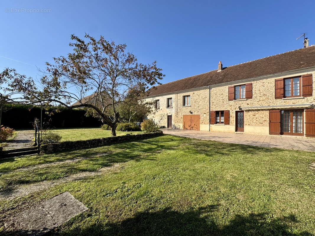 Maison à COULOMMIERS