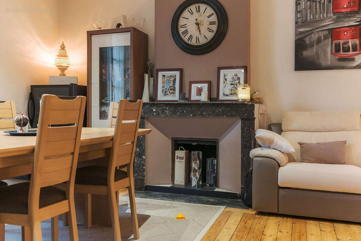 Appartement à CARCASSONNE