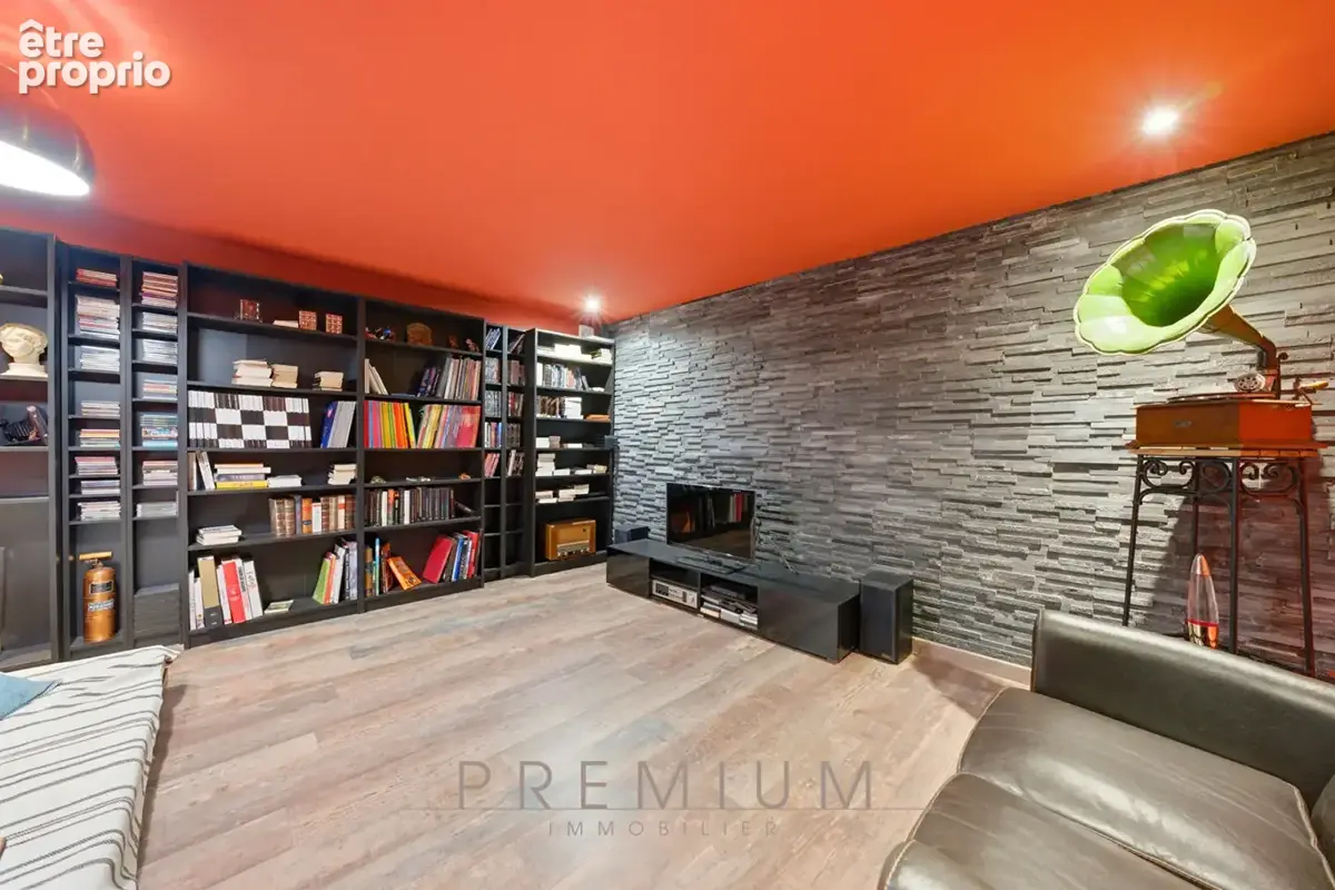 Villa d'architecte baignée de lumière. - photo 13