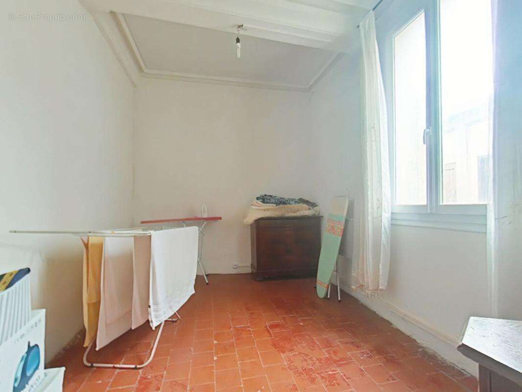 Maison Raissac D Aude 9 pièce(s) 220 m2 avec garage et cour - photo 8