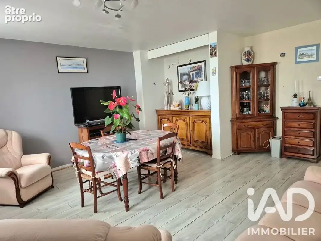 Photo 1 - Appartement à LIEUSAINT