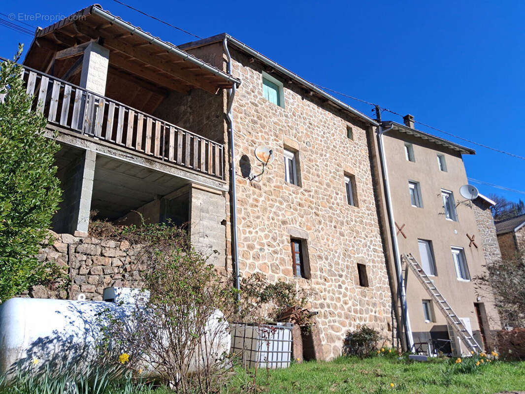 Maison à LE CHAMBON
