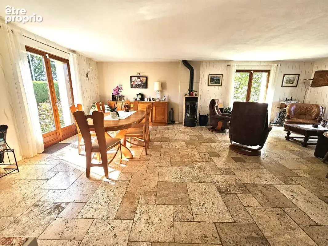 Maison proche bourg 4 chambres au calme - photo 2