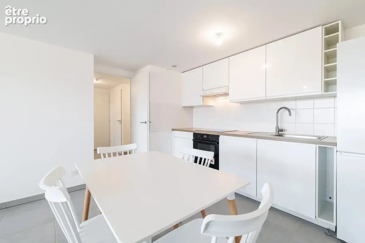 Vente Appartement - Saint Laurent du Var - Pugets - Trois Pièces Neuf Terrasse Parkings Vue Panoramique - photo 12