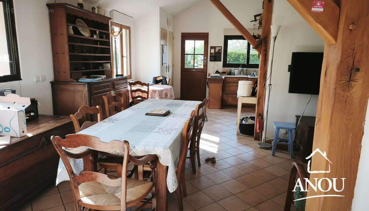 Maison à LA BAZOCHE-GOUET