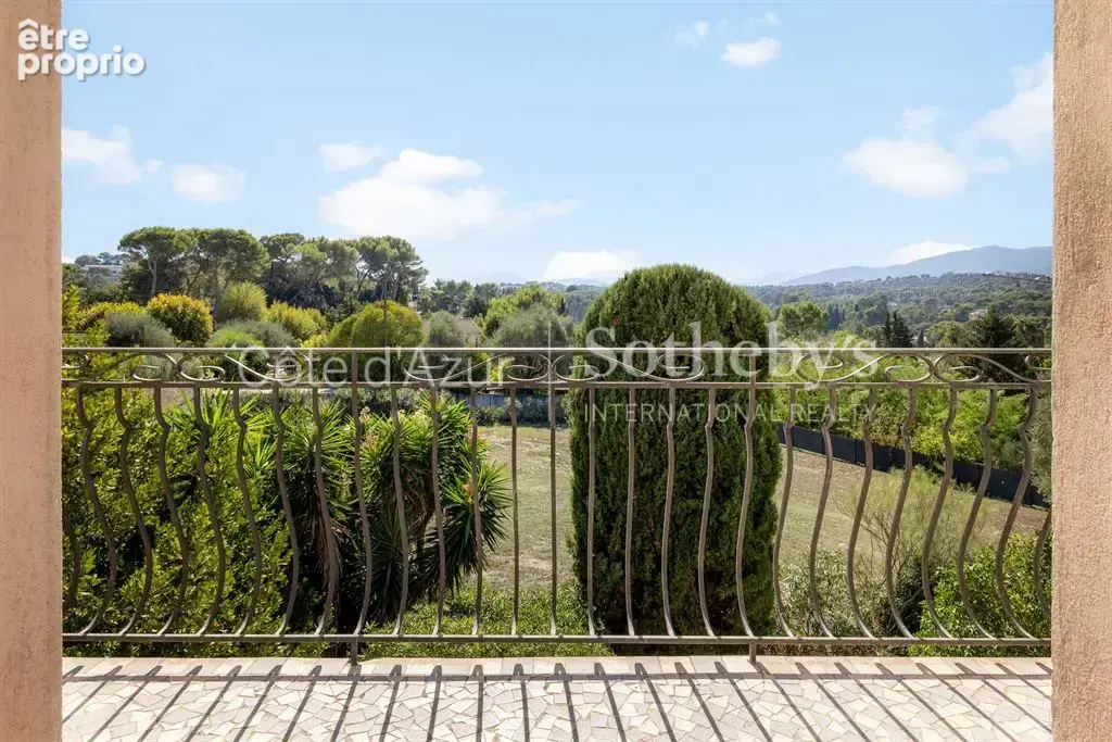 Mougins, appartement duplex rénové avec jardin privatif et garage - photo 3