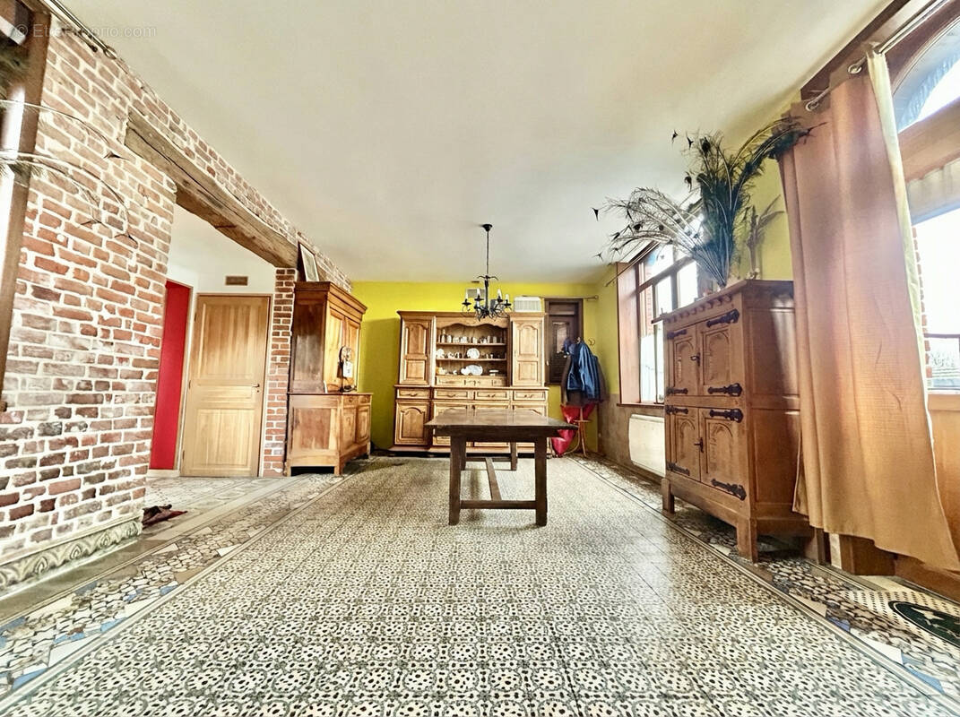 Maison à GONDECOURT