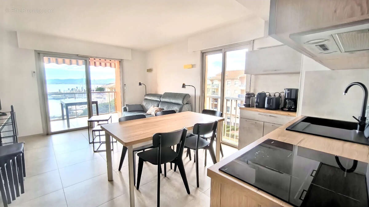 Appartement à FREJUS