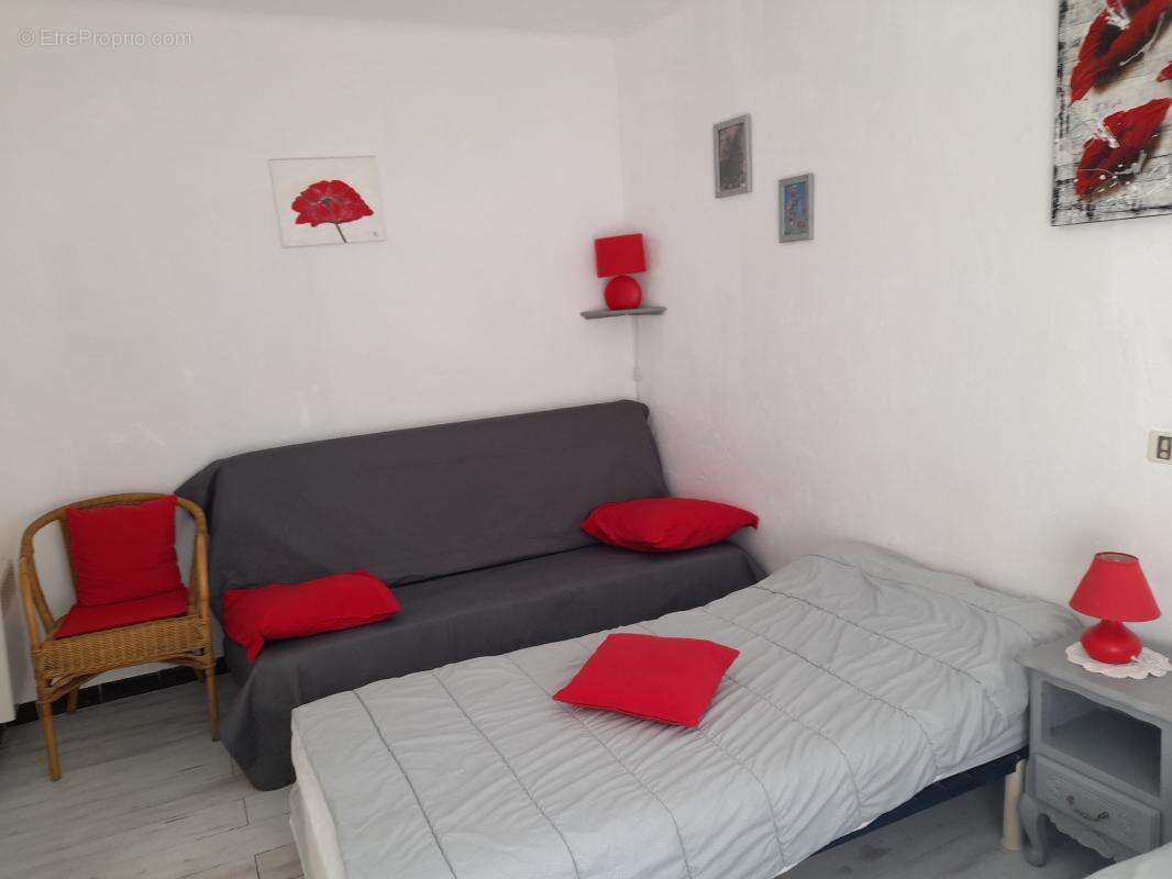 Appartement à GREOUX-LES-BAINS