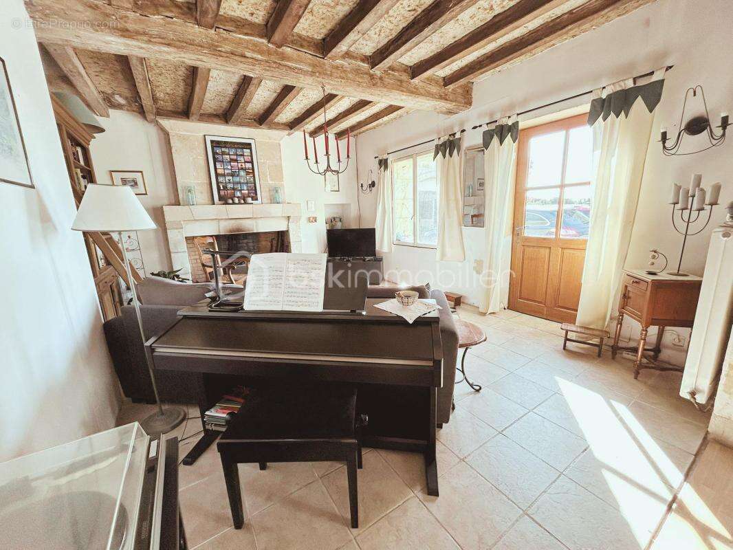 Maison à BENAIS