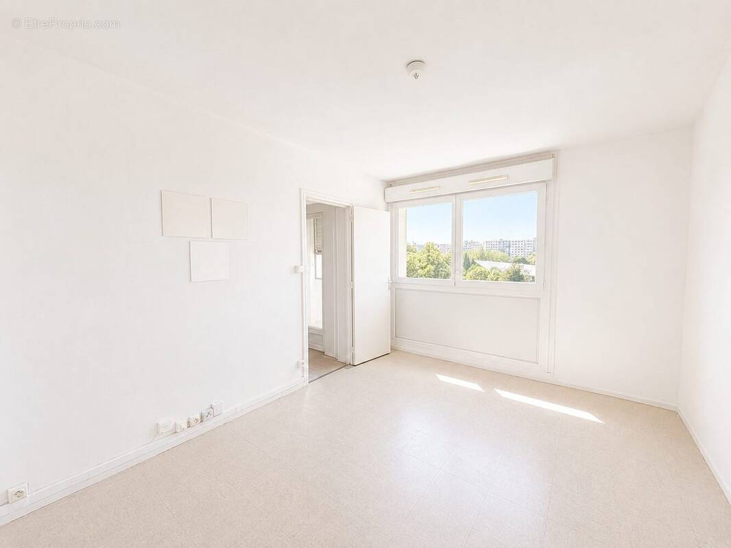 Appartement à VAULX-EN-VELIN