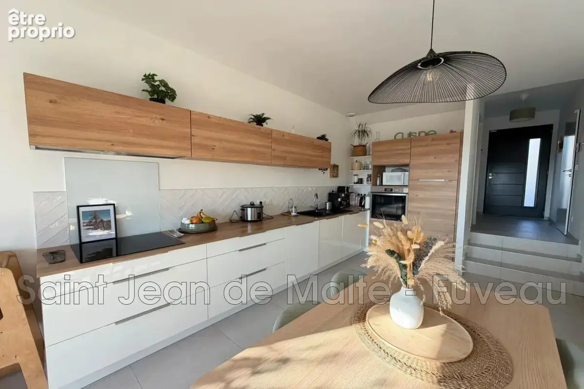 Maison 4 pièces 95 m² à vendre à Pourrieres (83910) - photo 8