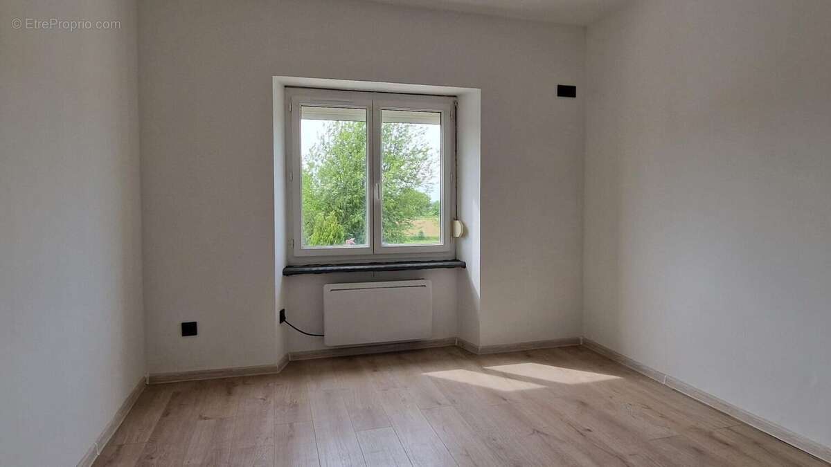 Maison 73 m² à Laurenan  - photo 8