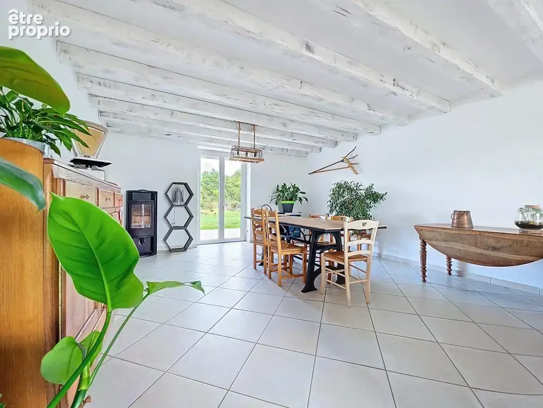 Maison - 4 Chambres - Buanderie - Grande cour - Jardin - Grange - Au calme - photo 10