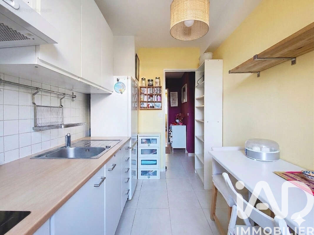 Appartement 69 m² à Maurepas  - photo 4