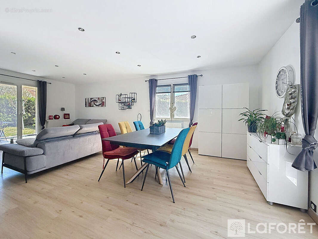 Maison à BOURGOIN-JALLIEU