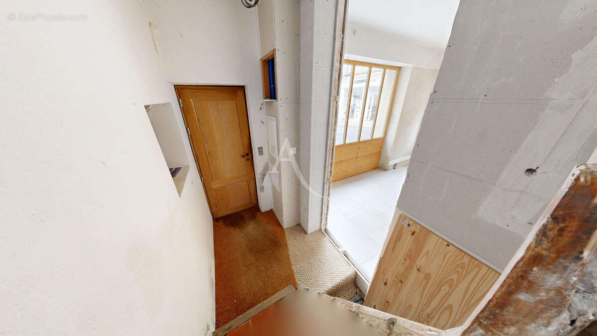 Maison de Caractère rénovée à CARCASSONNE - photo 3