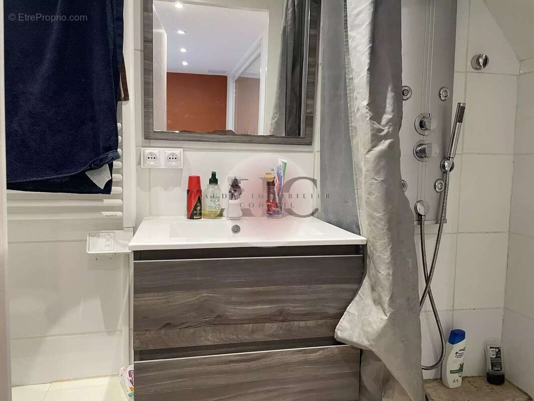 Appartement à FAYENCE