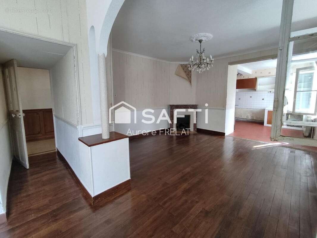 Photo 2 - Maison à TRUYES