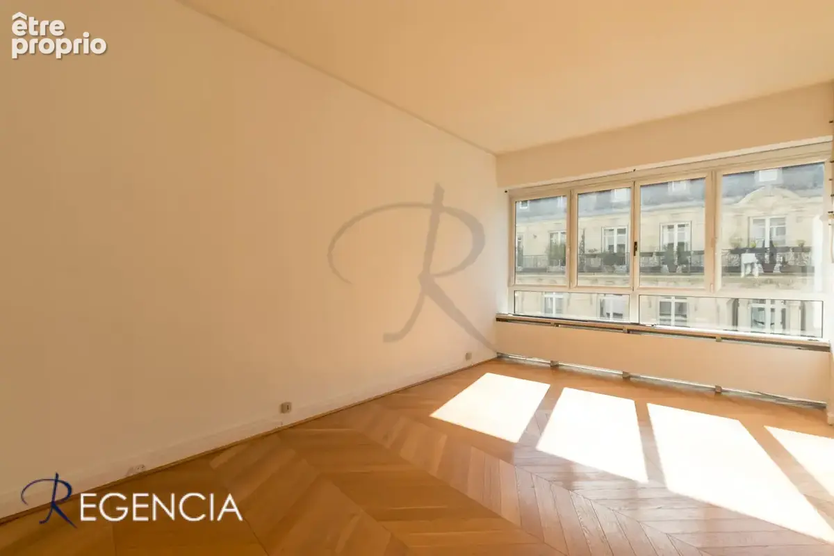 Appartement familiale 4pièces/2chambres, Boulevard de Lannes - photo 2