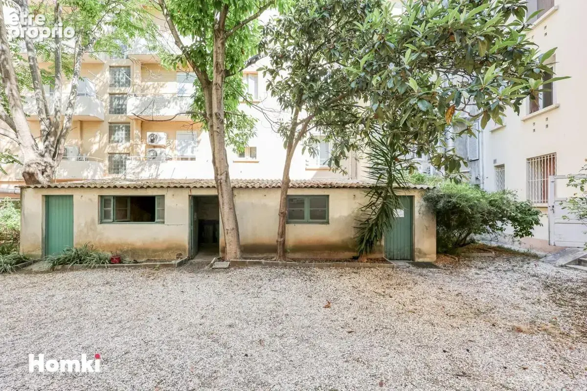 À vendre F2- Vivre Le Mourillon à pied : L'élégance d'un premier étage clé en main à Toulon 83000, Rue Joseph Cesari - photo 11