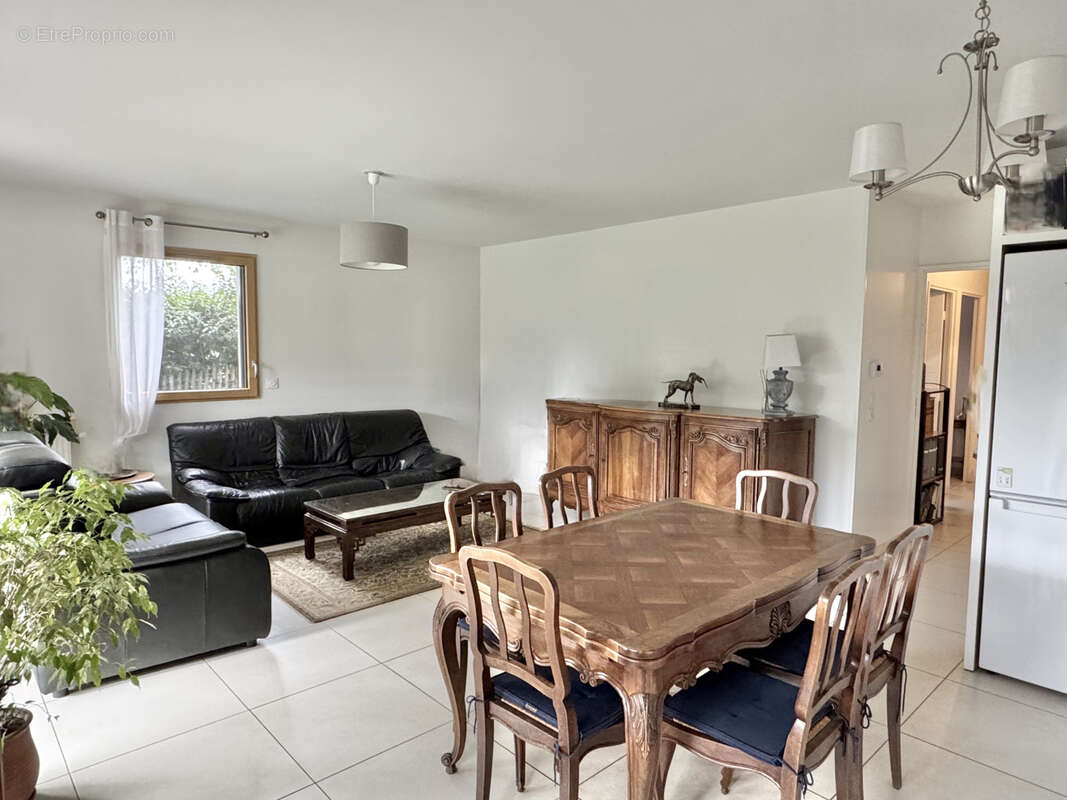 Appartement à TASSIN-LA-DEMI-LUNE