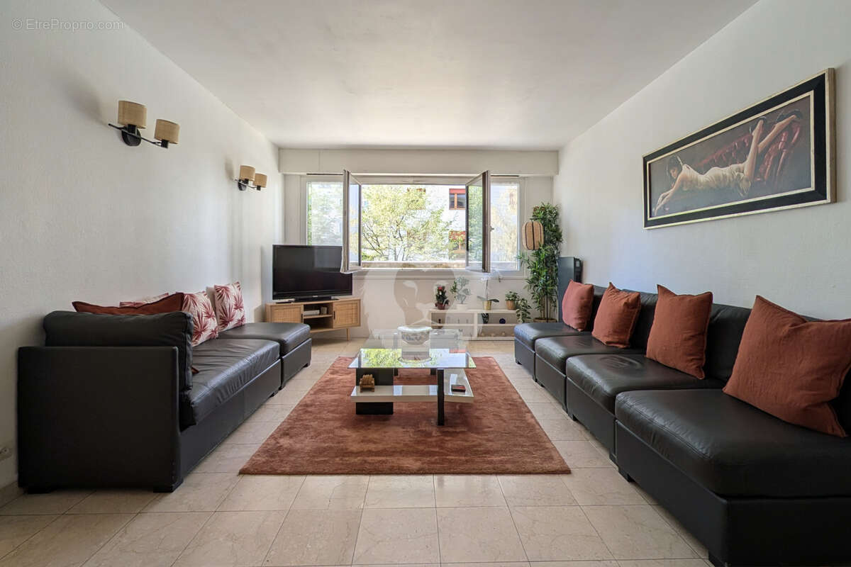 Appartement à PARIS-12E