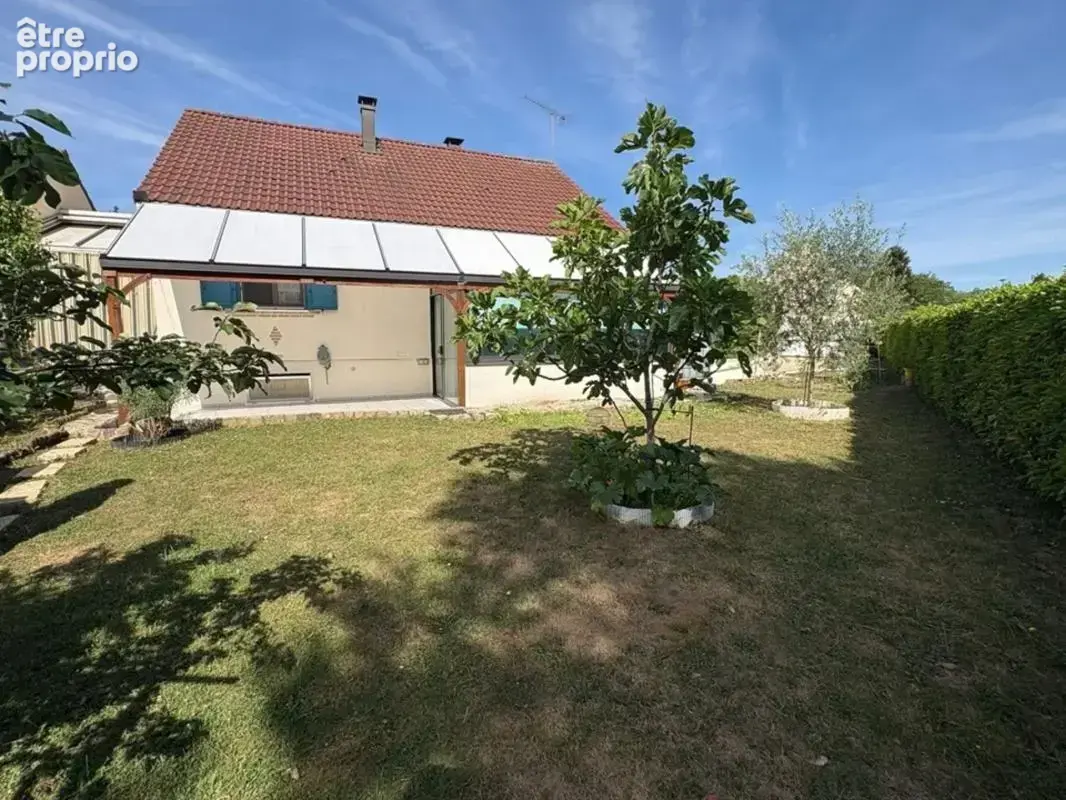 Maison à MERU
