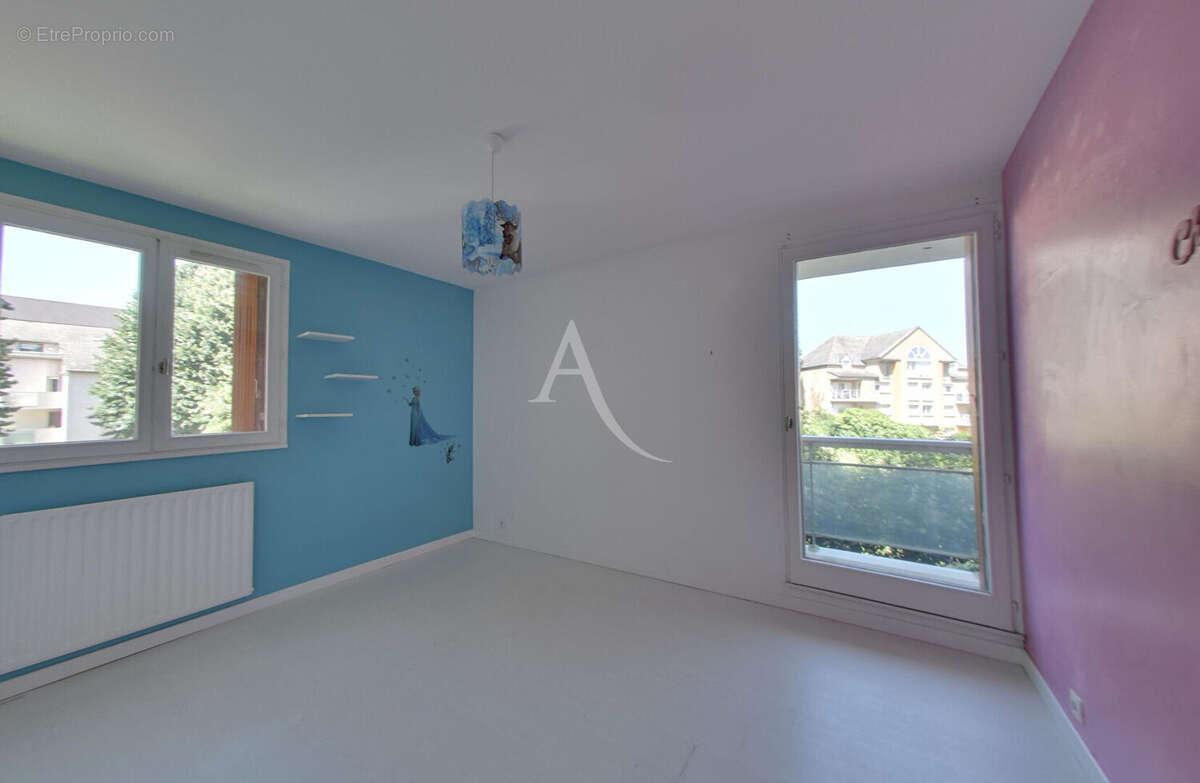 Appartement à PONTAULT-COMBAULT