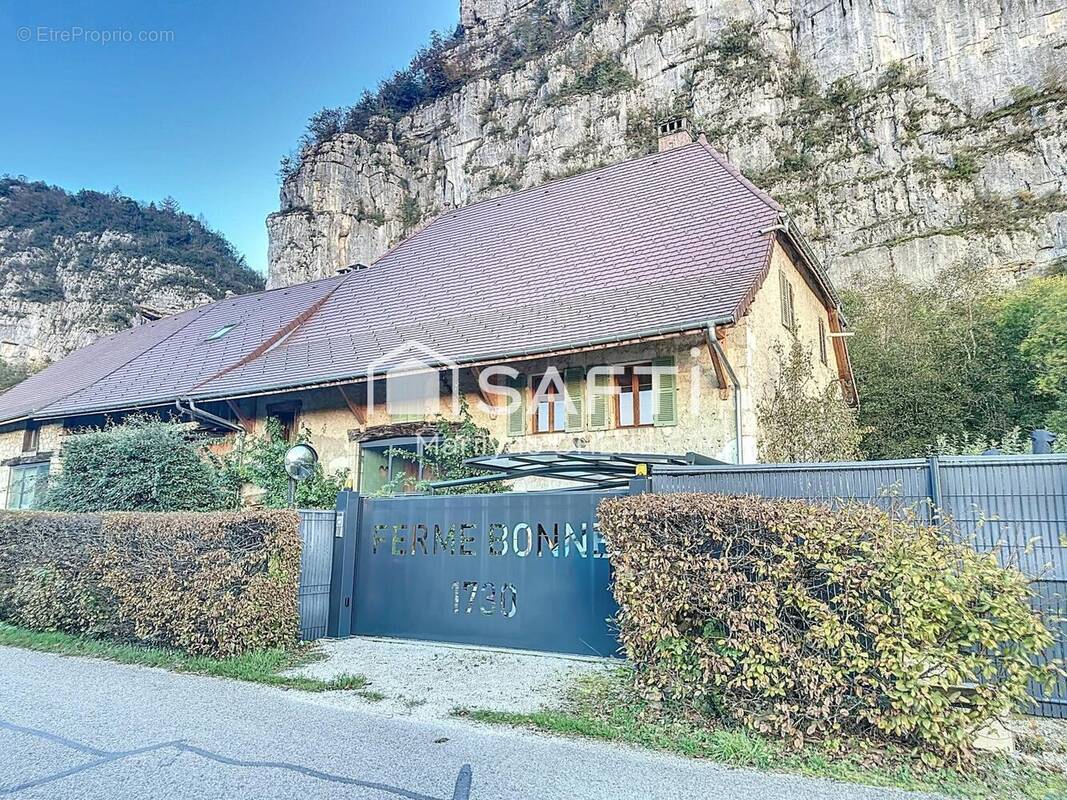 Photo 1 - Maison à SAINT-CHRISTOPHE