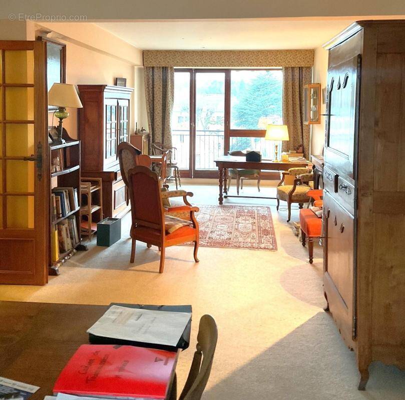 Appartement à LOUVECIENNES