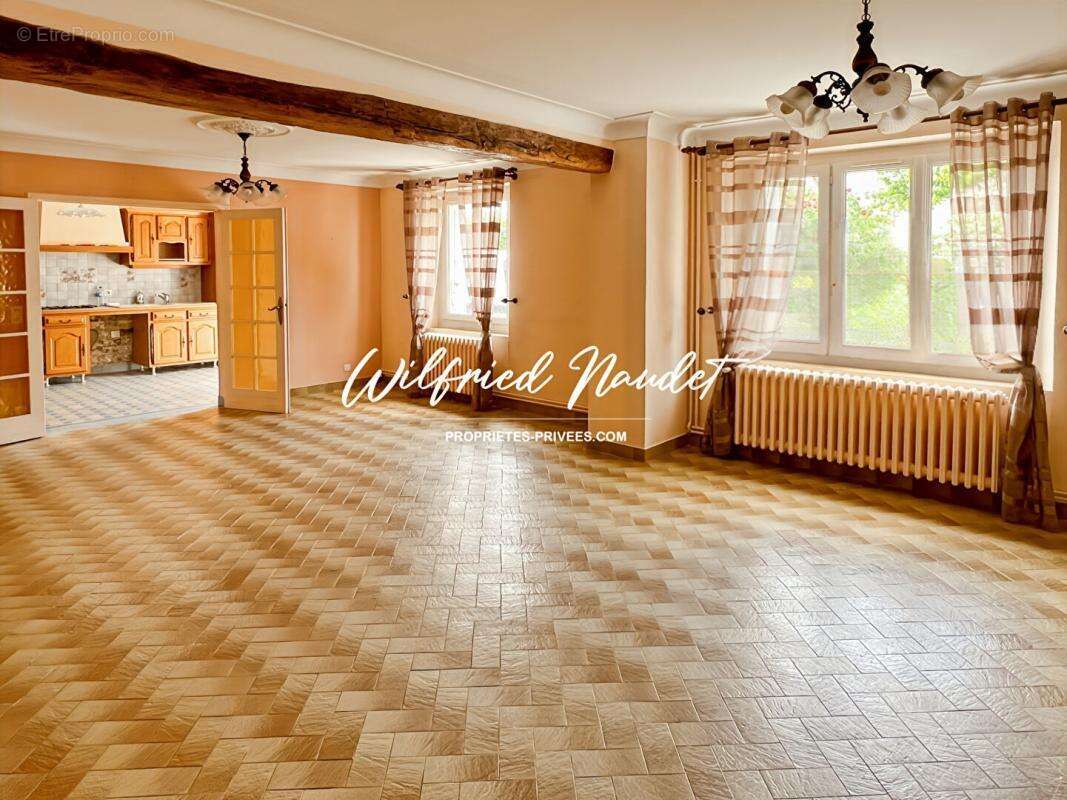 Maison à PARIGNE-L&#039;EVEQUE