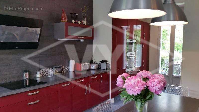 Maison à COMBS-LA-VILLE