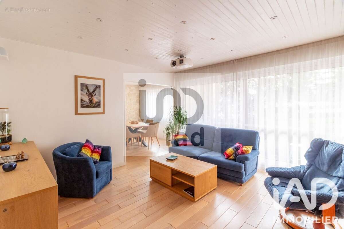 Photo 2 - Appartement à LE PECQ