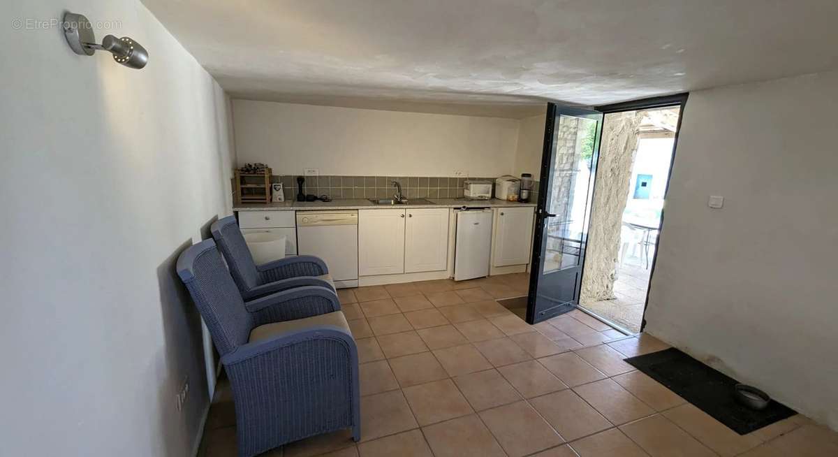 Maison à MONTAIGU-DE-QUERCY