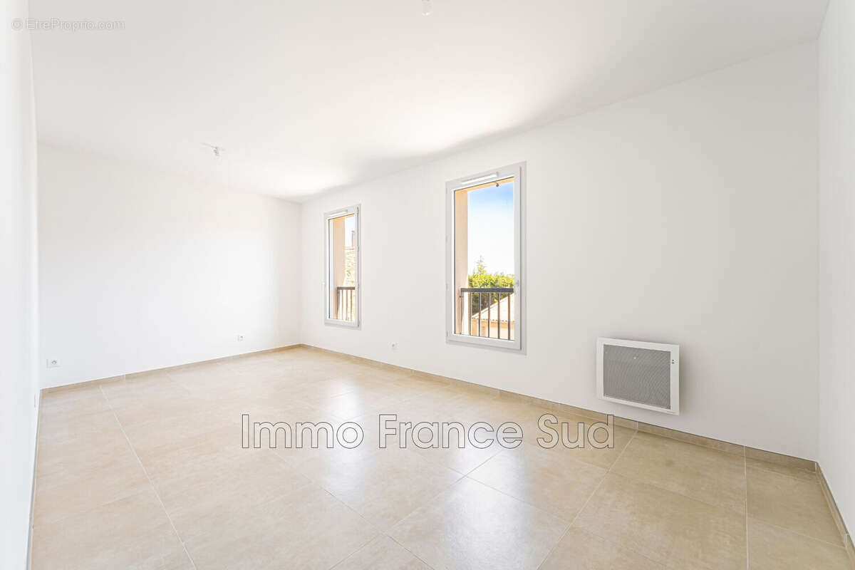 Appartement à LA GARDE-FREINET