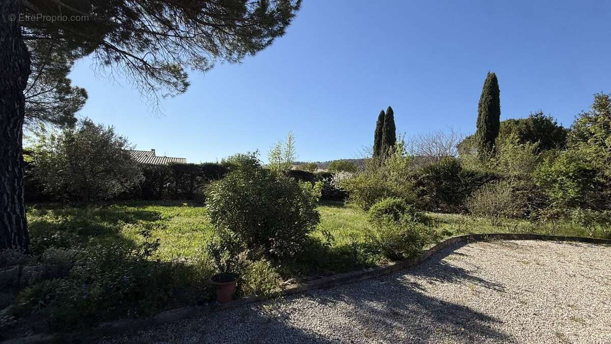 Maison à FIGANIERES