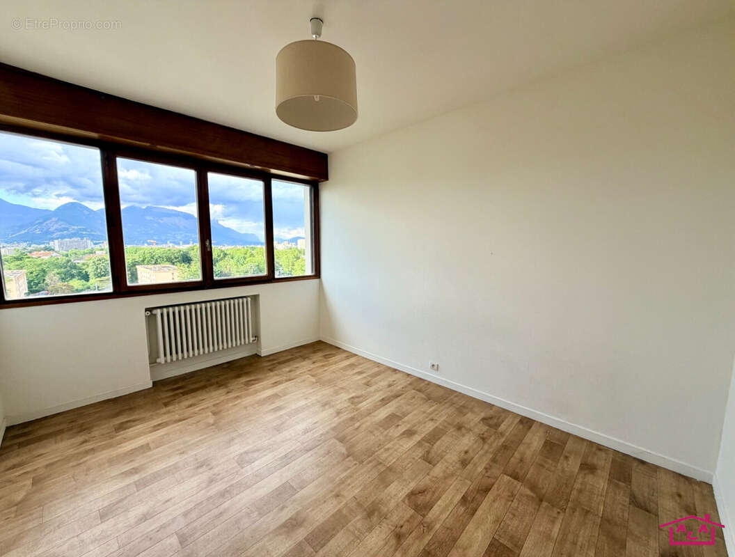 Appartement à ECHIROLLES