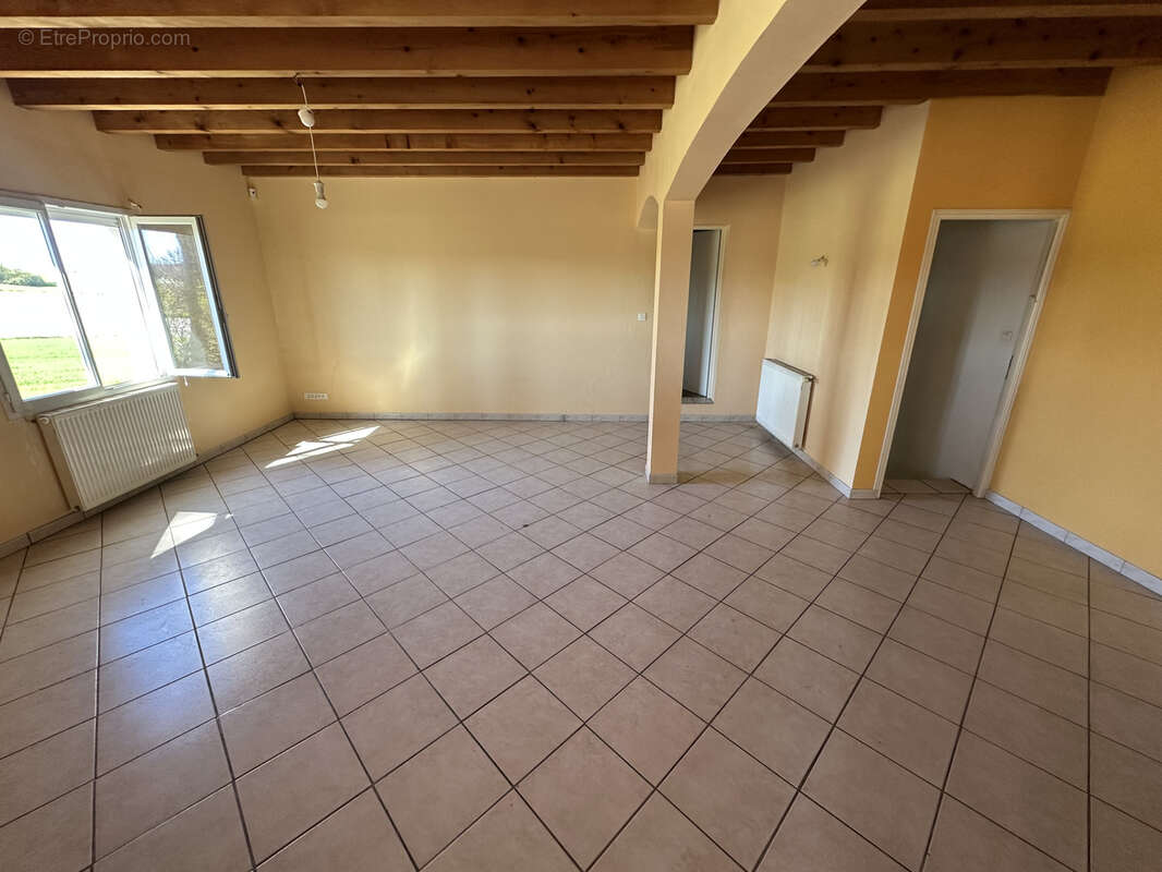 Maison à ESCASSEFORT