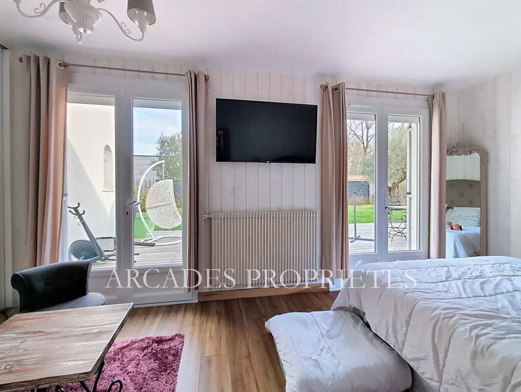 Maison à SAINT-SULPICE-ET-CAMEYRAC