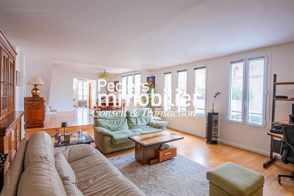 Appartement à RUEIL-MALMAISON
