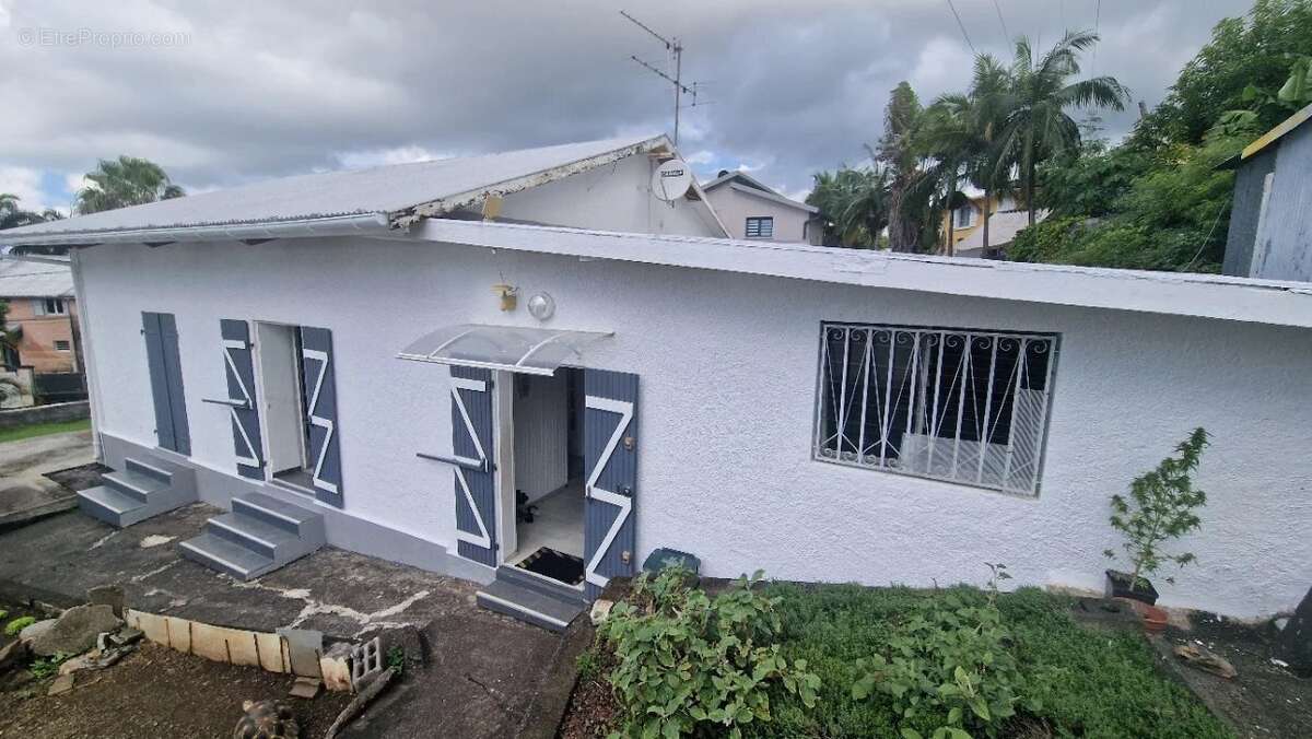 Maison à SAINT-DENIS